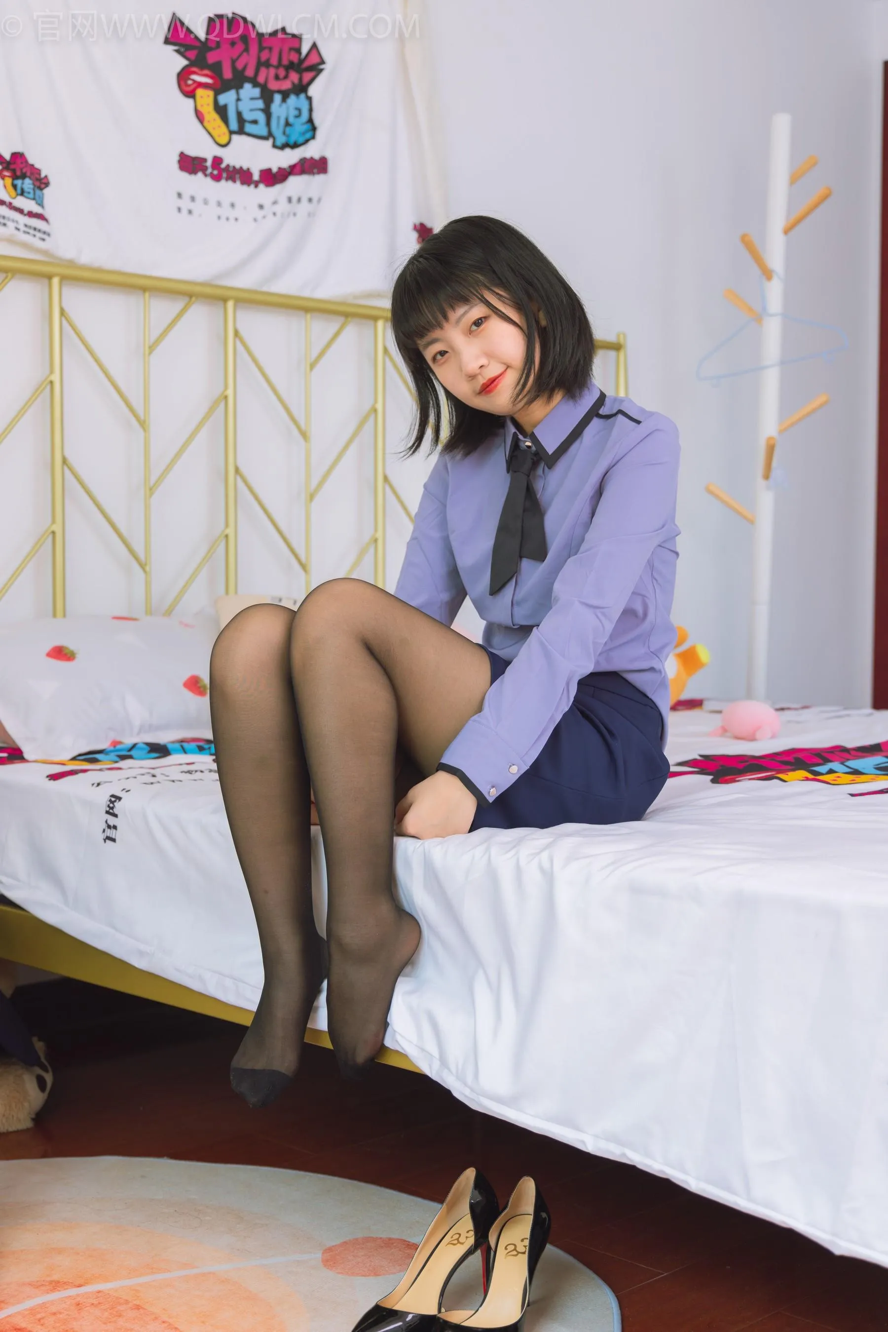 物恋传媒 NO.1498 暗月卿卿-办公室闺蜜 [151P]插图4